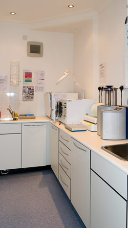 Henleaze Dental decontamination room